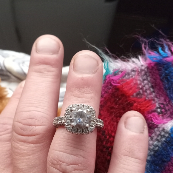 Women's wedding ring - Picture 1 of 1